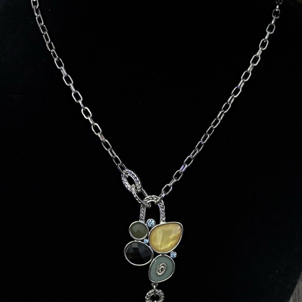 Elegant Multi-Stone Pendant Necklace